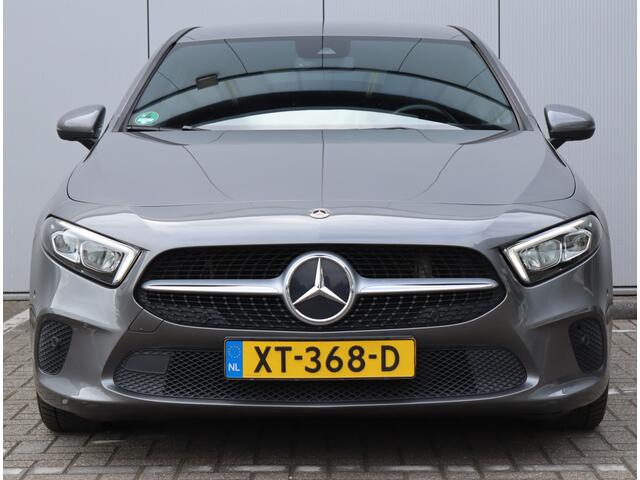 Mercedes-Benz A-KLASSE 220 Premium | Keyless | Sfeerverlichting | Org. NL