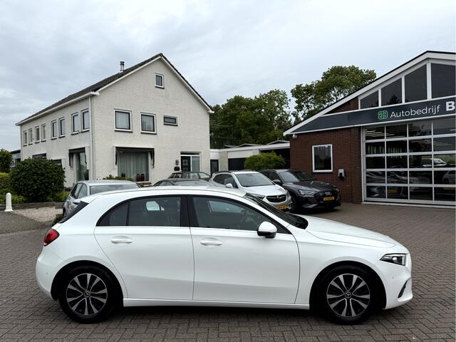 Mercedes-Benz A-KLASSE 180 Business Solution Widescreen, Camera, Navi, App Connect
