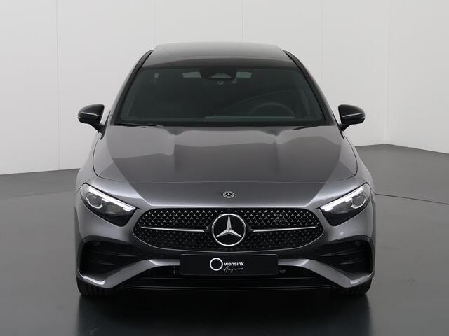Mercedes-Benz A-KLASSE 250 e Limousine AMG Line Panoramadak | 19" AMG Velgen | MULTIBEAM LED-koplampen | Night-pakket