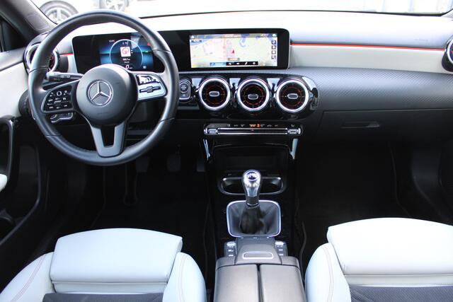 Mercedes-Benz A-KLASSE 160 Business Solution NAVI CAMERA CARPLAY