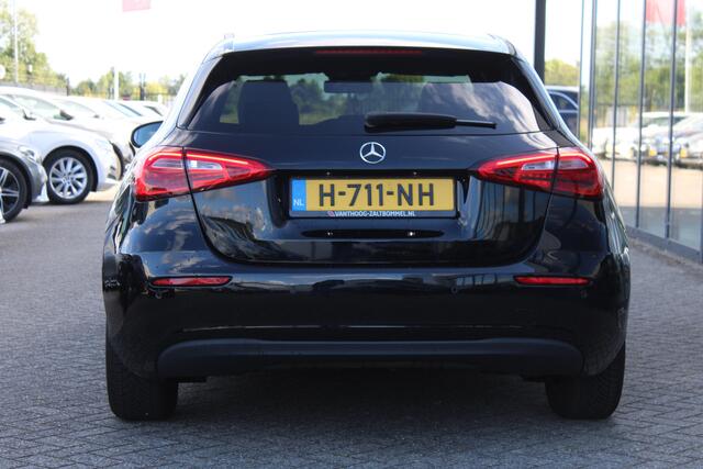 Mercedes-Benz A-KLASSE 160 Business Solution NAVI CAMERA CARPLAY