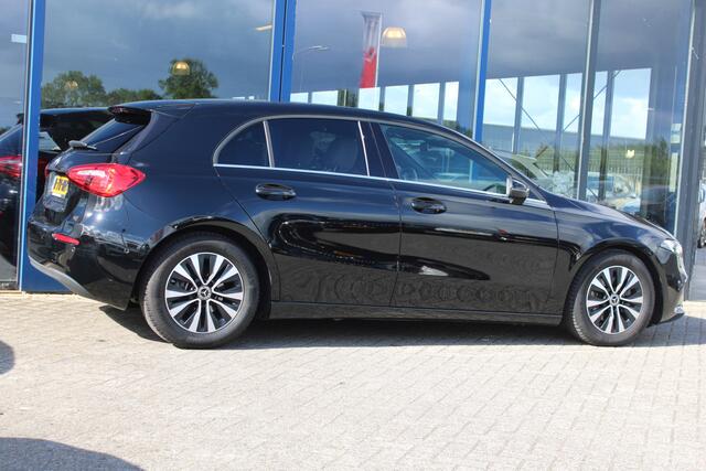 Mercedes-Benz A-KLASSE 160 Business Solution NAVI CAMERA CARPLAY