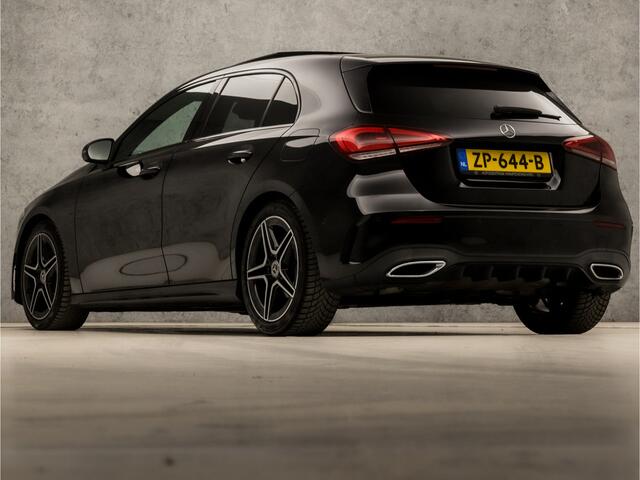 Mercedes-Benz A-KLASSE 180 AMG Sport Night Upgrade (SCHUIFDAK, GROOT NAVI, LEDER/ALCANTARA, STOELVERWARMING, WIDESCREEN, SPORTSTOELEN, CAMERA, GETINT GLAS, NIEUWSTAAT)