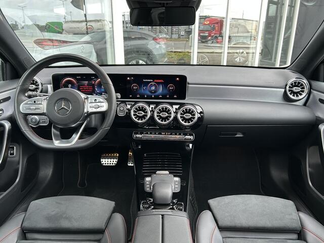 Mercedes-Benz A-KLASSE 250 e AMG | Panoramadak | Night Pakket