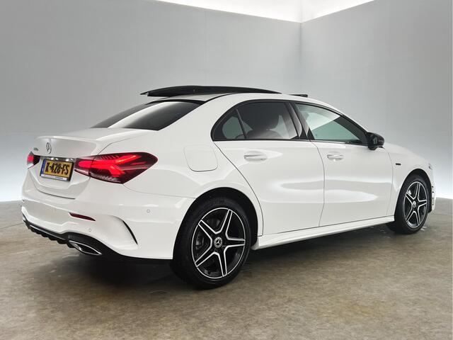 Mercedes-Benz A-KLASSE 250 e AMG 235PK Hybride Pano Memory Sfeerverl. LED Virtual Camera Cruise Clima Navi PDC 18"LMV
