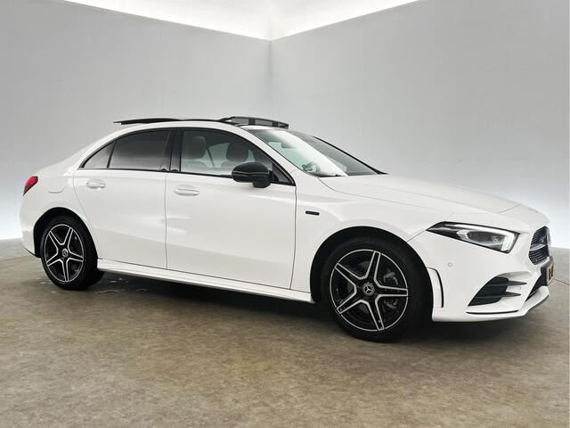 Mercedes-Benz A-KLASSE 250 e AMG 235PK Hybride Pano Memory Sfeerverl. LED Virtual Camera Cruise Clima Navi PDC 18"LMV