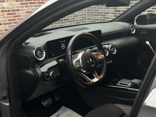 Mercedes-Benz A-KLASSE 180 AMG Line Head Stoelverwarming Camera Stoelvrwm