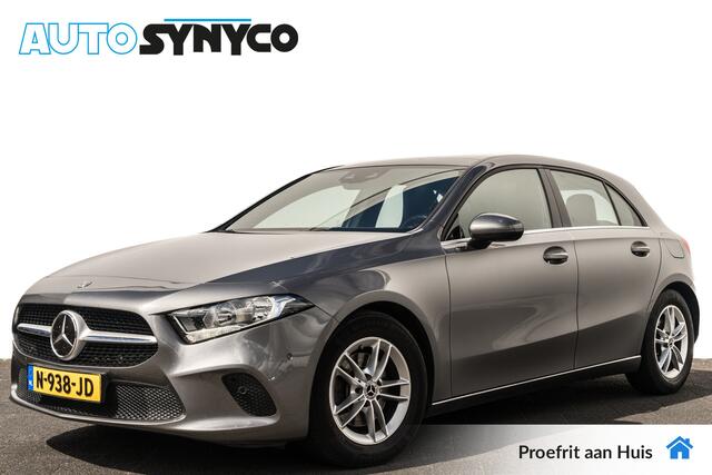 Mercedes-Benz A-KLASSE 200d Automaat Premium I Panoramadak I Zwart Leder I Widescreen Cockpit I LED