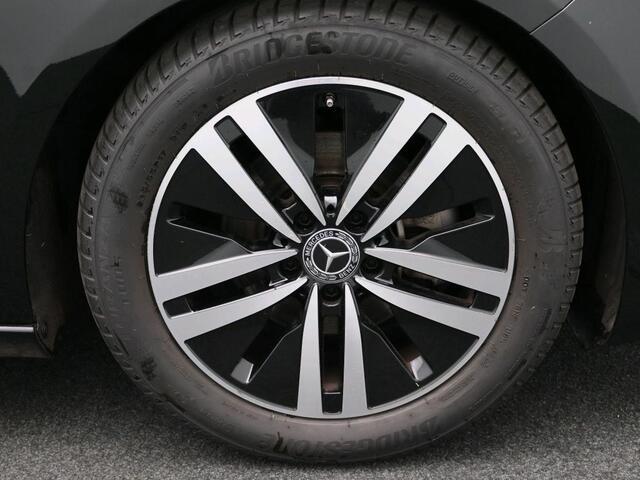 Mercedes-Benz A-KLASSE 180 Business Solution Luxury Sfeerverlichting | Stoelverwarming voor | Spiegelpakket | Achteruitrijcamera. Inclusief 24 maanden Mercedes-Benz Certified garantie voor Europa.