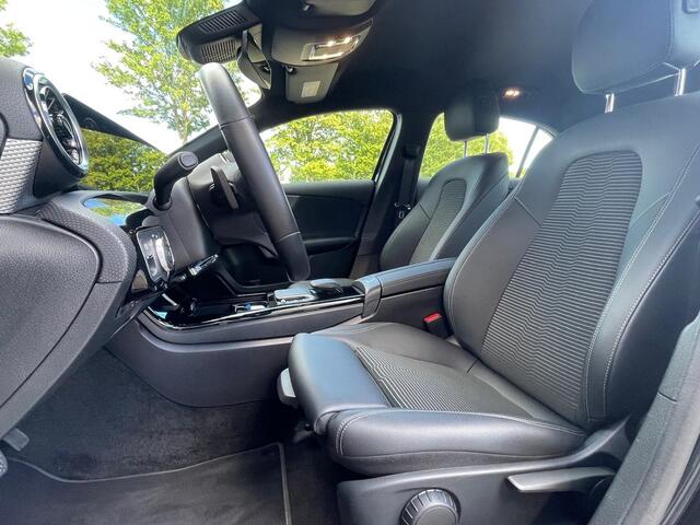 Mercedes-Benz A-KLASSE 250 e Luxury Line