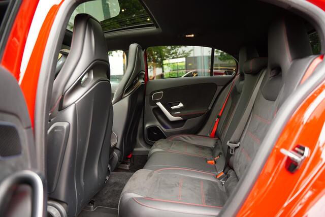 Mercedes-Benz A-KLASSE AMG 35 4-Matic Edition One Akrapovic