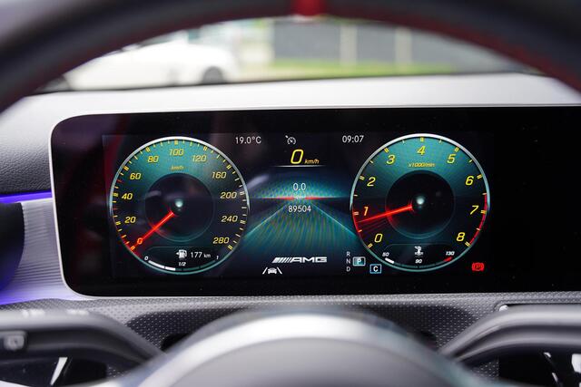 Mercedes-Benz A-KLASSE AMG 35 4-Matic Edition One Akrapovic