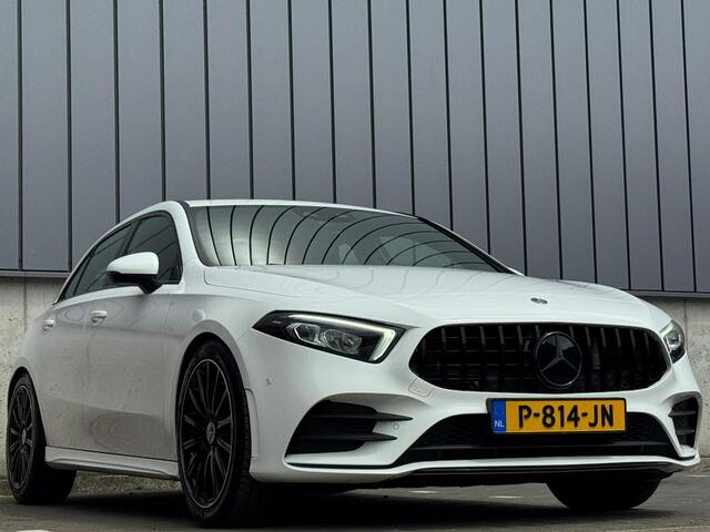 Mercedes-Benz A-KLASSE 200 163PK AMG Night Sfeer Apple-Carplay 19''