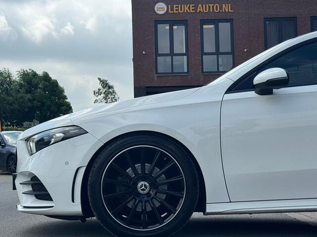 Mercedes-Benz A-KLASSE 200 163PK AMG Night Sfeer Apple-Carplay 19''
