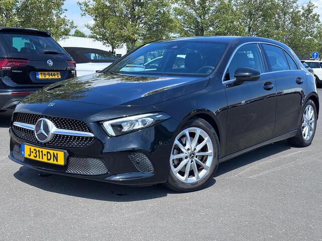 Mercedes-Benz A-KLASSE 200 Automaat | Widescreen | Stoelverwarming | Sportstoelen | Camera