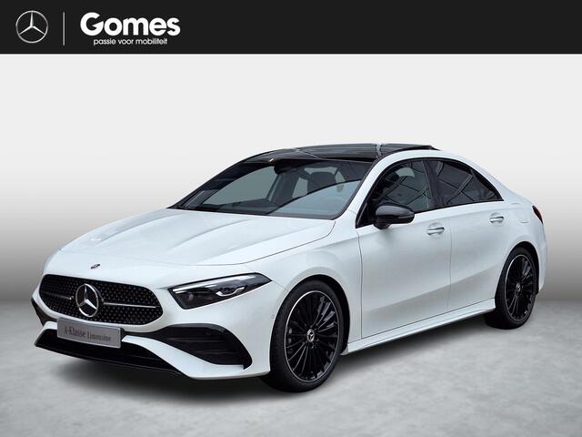 Mercedes-Benz A-KLASSE Limousine 180 Star Edition AMG LIMITED | Night Pakket | Panoramadak | MULTIBEAM LED Koplampen | Apple CarPlay | Android Auto | Sierdelen Lindenhout Zwart | Sfeerverlichting | Stoelverwarming | Achteruitrijcamera | Elektrisch Inklapbare Buitenspiegels