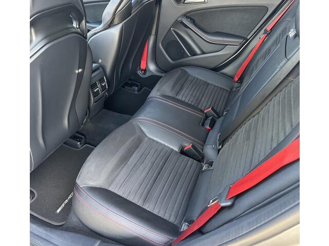 Mercedes-Benz A-KLASSE AMG 45 4MATIC ** Panodak ** Schaalstoelen ** Aero Pakket