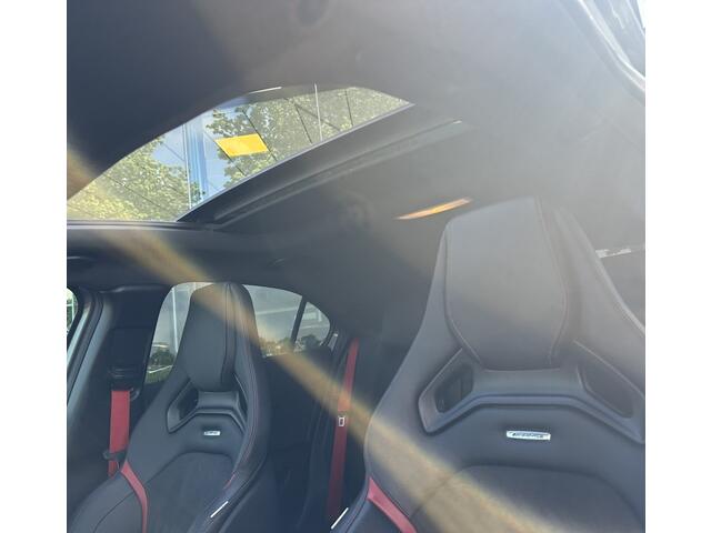 Mercedes-Benz A-KLASSE AMG 45 4MATIC ** Panodak ** Schaalstoelen ** Aero Pakket