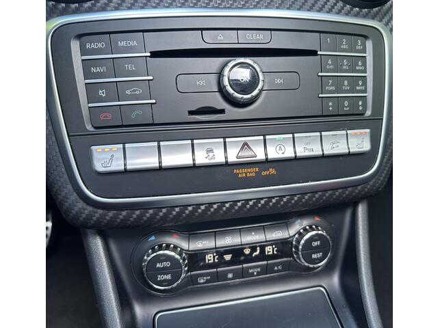 Mercedes-Benz A-KLASSE AMG 45 4MATIC ** Panodak ** Schaalstoelen ** Aero Pakket