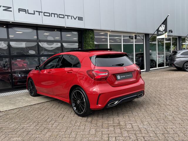 Mercedes-Benz A-KLASSE 200 AMG Sport Edition | Pano | 18" LMV | PDC |