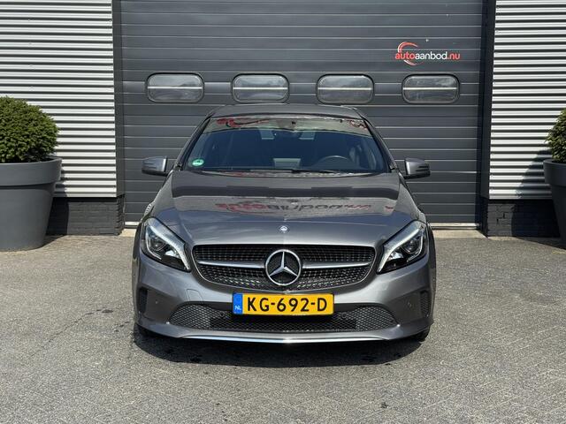 Mercedes-Benz A-KLASSE 180 Sport | Camera | Navigatie | Lichtmetalen Velgen | Cruise Control | LED |