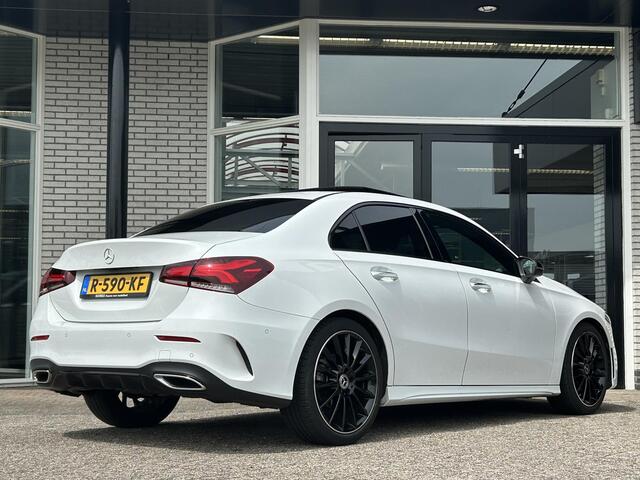 Mercedes-Benz A-KLASSE 180 AMG | Panoramadak | Night Pakket