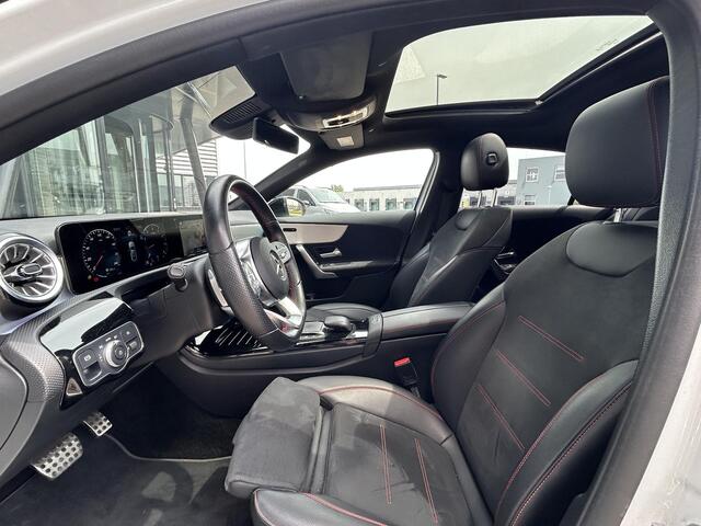 Mercedes-Benz A-KLASSE 180 AMG | Panoramadak | Night Pakket