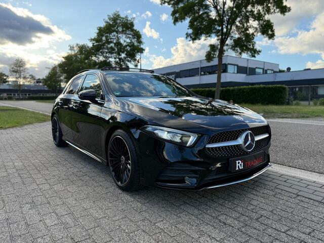 Mercedes-Benz A-KLASSE AMG Pano Sfeerverl Night Pakket