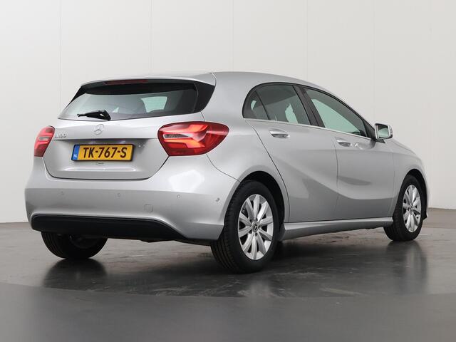 Mercedes-Benz A-KLASSE 180 Ambition | Stylepakket | Acteruitrijcamera | Navigagtie | Sportstoelen |