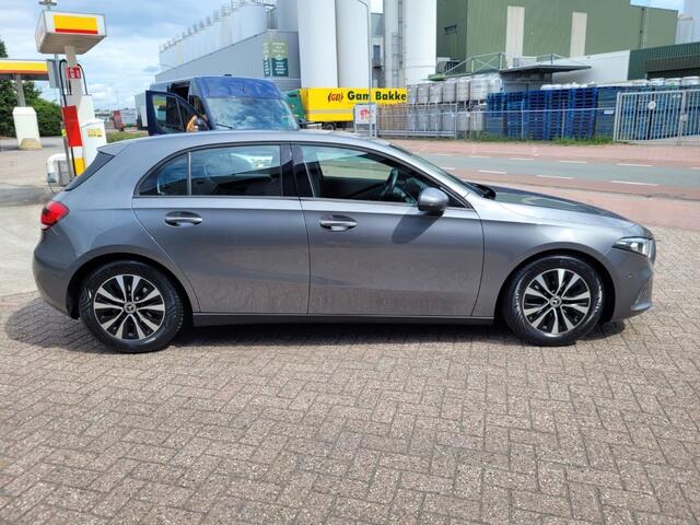 Mercedes-Benz A-KLASSE 160 Business Solution Zwarte hemel / LMV