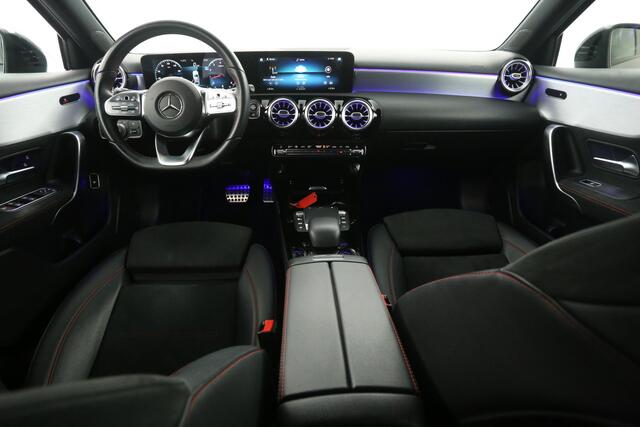Mercedes-Benz A-KLASSE 180 AMG Sfeerverl. LED Clima Camera Cruise Virtual Navi PDC 18"LMV