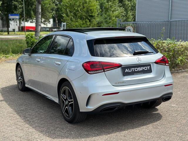 Mercedes-Benz A-KLASSE 250 e AMG Pano Sfeer Night Camera
