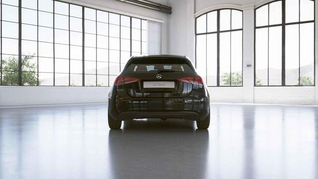 Mercedes-Benz A-KLASSE 160 Advantage | Style pakket | Achteruitrijcamera | Navigatie | Widescreen |