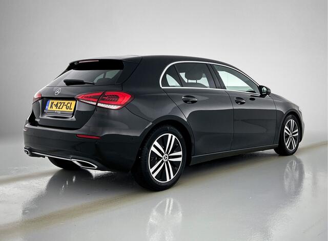 Mercedes-Benz A-KLASSE 160 Advantage % spaaks lichtmetalen velgen | MBUX wide screen | Navigatie | Parking support met camera achter | Inclusief 24 maanden Mercedes-Benz Certified garantie voor Europa.