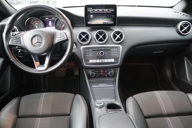 Mercedes-Benz A-KLASSE 200 156PK Automaat Ambition Camera/Navigatie/Parkeerhulp/Cruise-control