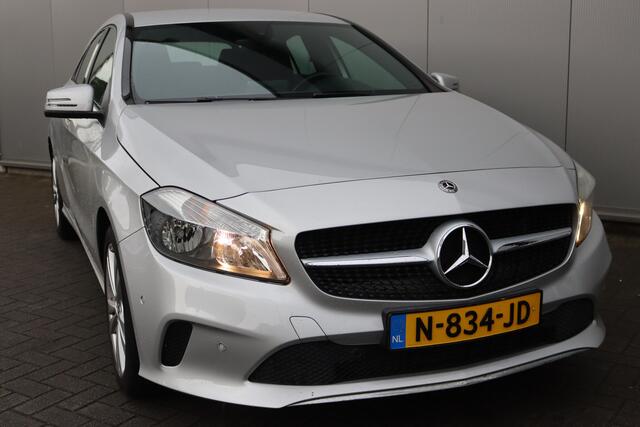 Mercedes-Benz A-KLASSE 200 156PK Automaat Ambition Camera/Navigatie/Parkeerhulp/Cruise-control