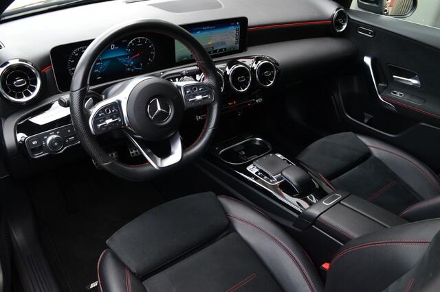 Mercedes-Benz A-KLASSE 200 163PK AMG Styling Camera/Navi/LED/A200