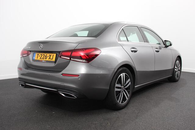 Mercedes-Benz A-KLASSE 200 7-DCT Progressive Navigatie | Climate control | Camera | Parkeer sensoren | Half Lederen Bekleding | Led | Cruise Control | LMV Velgen