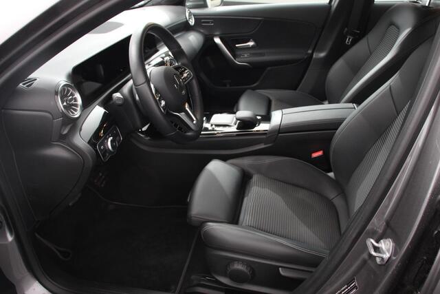 Mercedes-Benz A-KLASSE 200 7-DCT Progressive Navigatie | Climate control | Camera | Parkeer sensoren | Half Lederen Bekleding | Led | Cruise Control | LMV Velgen