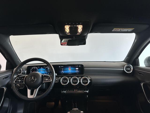 Mercedes-Benz A-KLASSE 180 Business Solution Luxury STOELVERWARMING | ACHTERUITRIJCAMERA | PARKEERSENSOREN VOOR-/ACHTER | APPLE CARPLAY/ANDROID AUTO