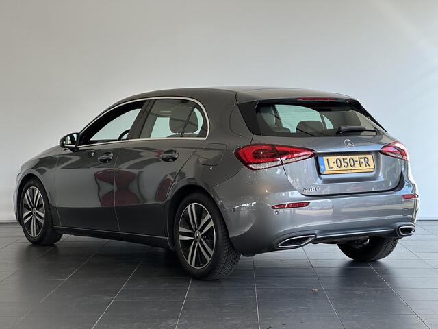 Mercedes-Benz A-KLASSE 180 Business Solution Luxury STOELVERWARMING | ACHTERUITRIJCAMERA | PARKEERSENSOREN VOOR-/ACHTER | APPLE CARPLAY/ANDROID AUTO