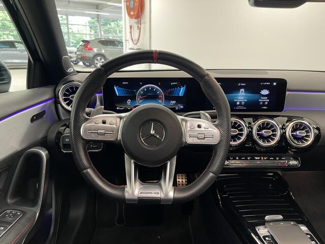 Mercedes-Benz A-KLASSE AMG 35 4MATIC | Burmester | Panoramadak | 19'' AMG dubbelspaaks