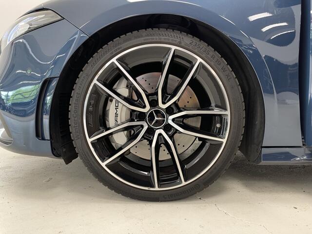 Mercedes-Benz A-KLASSE AMG 35 4MATIC | Burmester | Panoramadak | 19'' AMG dubbelspaaks