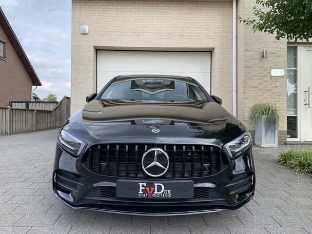 Mercedes-Benz A-KLASSE 180 AMG Aut Panoramadak SportLeder Widescreen Distronic AmbientLight Keyless Led 360Camera 18" Pdc