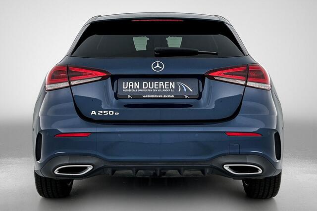 Mercedes-Benz A-KLASSE 250 e Premium BTW, AMG line, keyless, Night