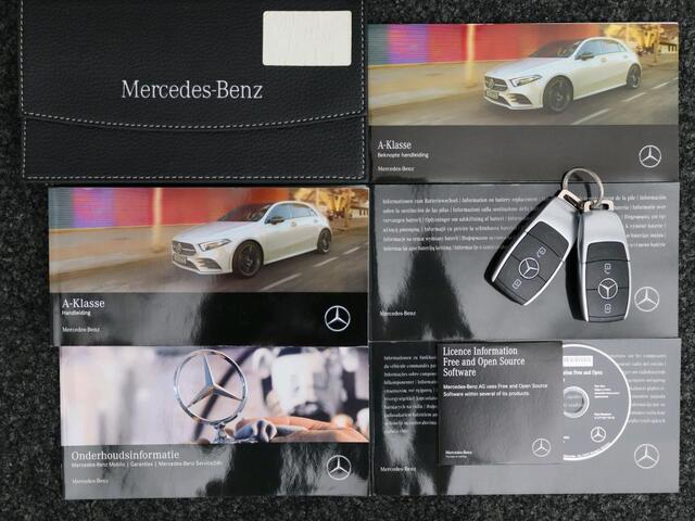 Mercedes-Benz A-KLASSE 180 Ledkoplampen | Achteruitrijcamera |Stoelverwarming voor. Inclusief 24 maanden MB Certified garantie voor Europa.
