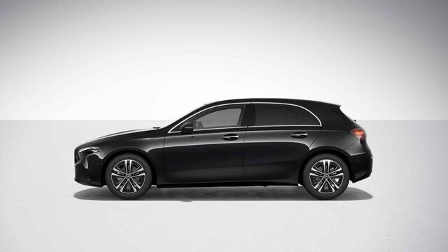 Mercedes-Benz A-KLASSE 180 Star Edition Luxury Line LIMITED | Panoramaschuifdak | Achteruitrijcamera | Verwarmde stoelen