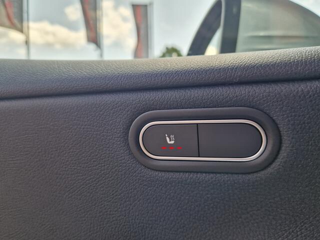 Mercedes-Benz A-KLASSE 180 d Luxury Line Camera Navi Stoelverwarming