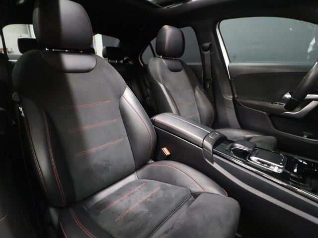 Mercedes-Benz A-KLASSE 180 AMG Sport [SCHUIFKANTELDAK, APPLE CARPLAY, ANDROID, HALF LEDER, CAMERA, STOELVERWARMING, PDC V+A, CRUISE, NIEUWSTAAT]