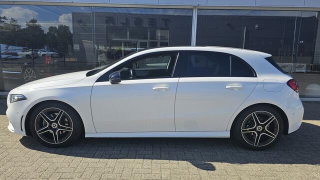 Mercedes-Benz A-KLASSE 180 Bns Solution AMG